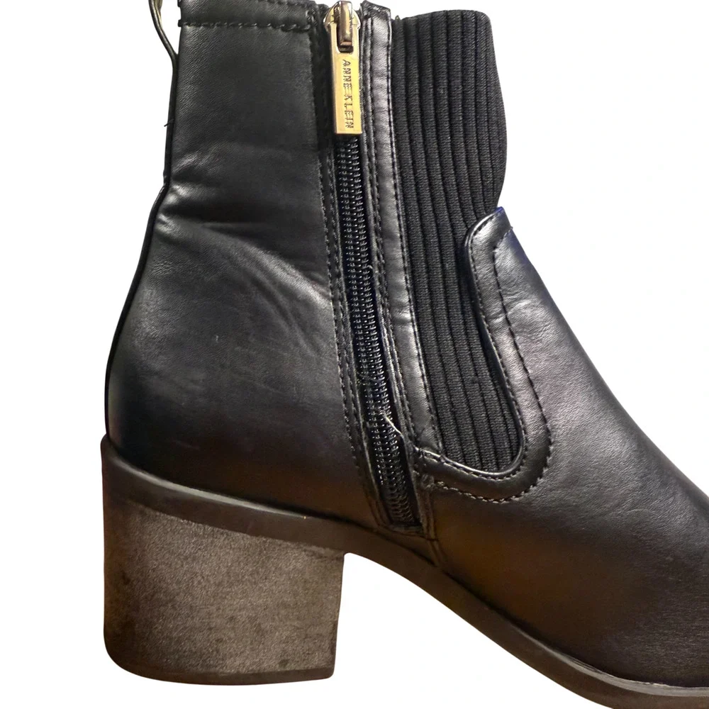 Anne Klein Antic Women's 8.5M Black Bootie Casual PU Textile Uppers Comfort